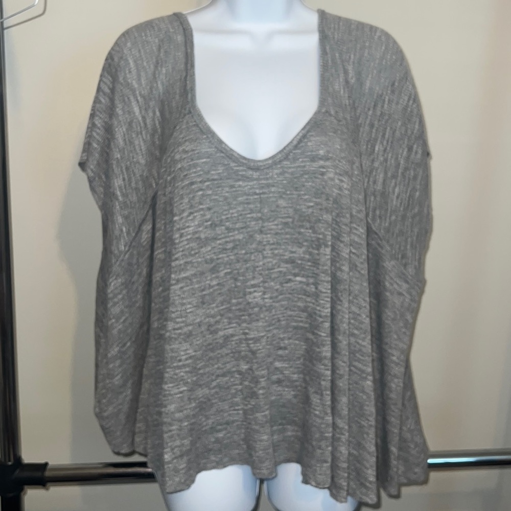 Free People OversizedV Neck Shirt Tee